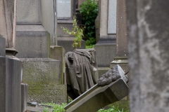 lunchtime-wanders-necropolis-3