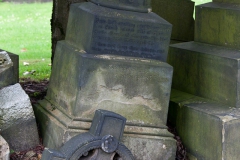 lunchtime-wanders-necropolis-6