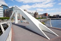 lunchtime-wanders-squinty-bridge-11