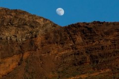 Moon over Teguerguenche
