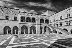 palace-of-the-grand-master-1